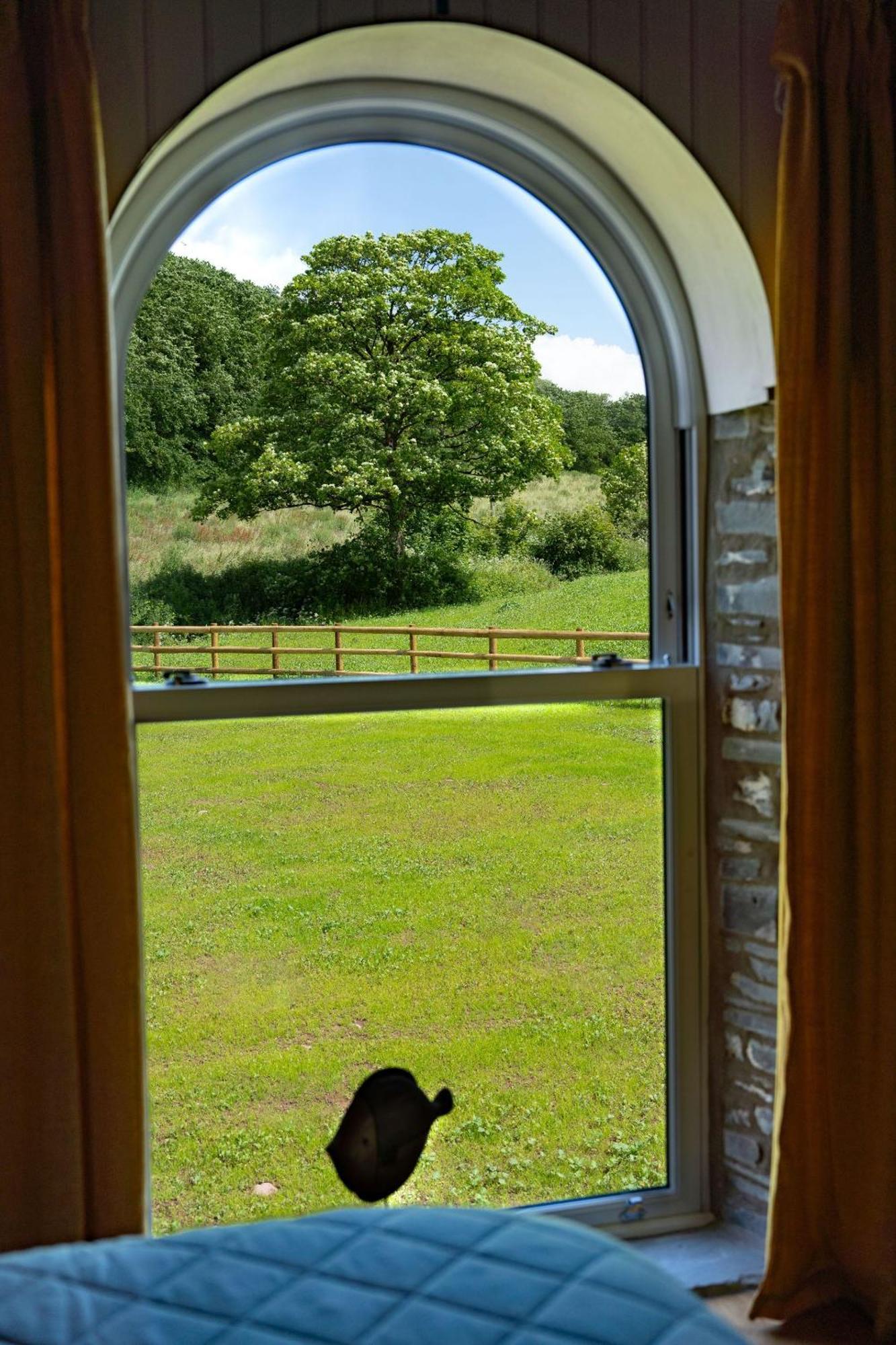 The Big Barn Villa Kidwelly Buitenkant foto